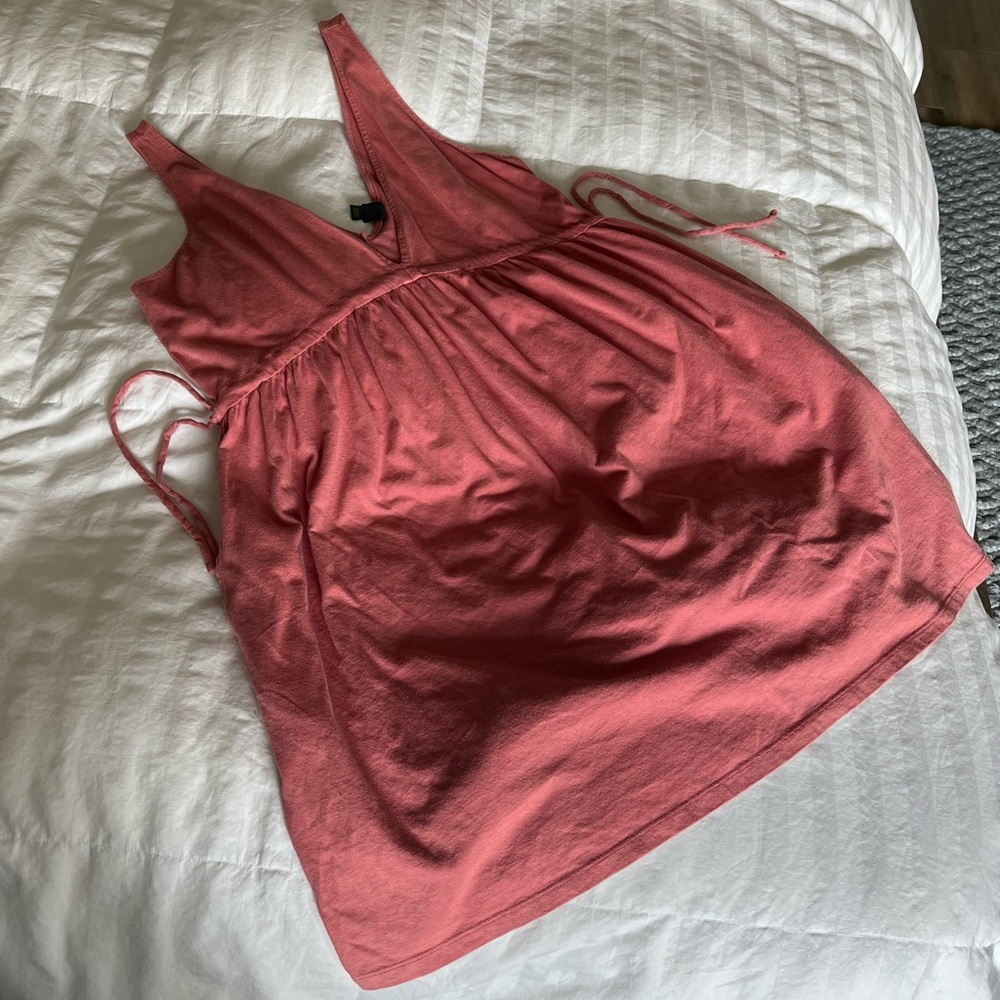 Short, flowy spring dress. Size L. Never worn.